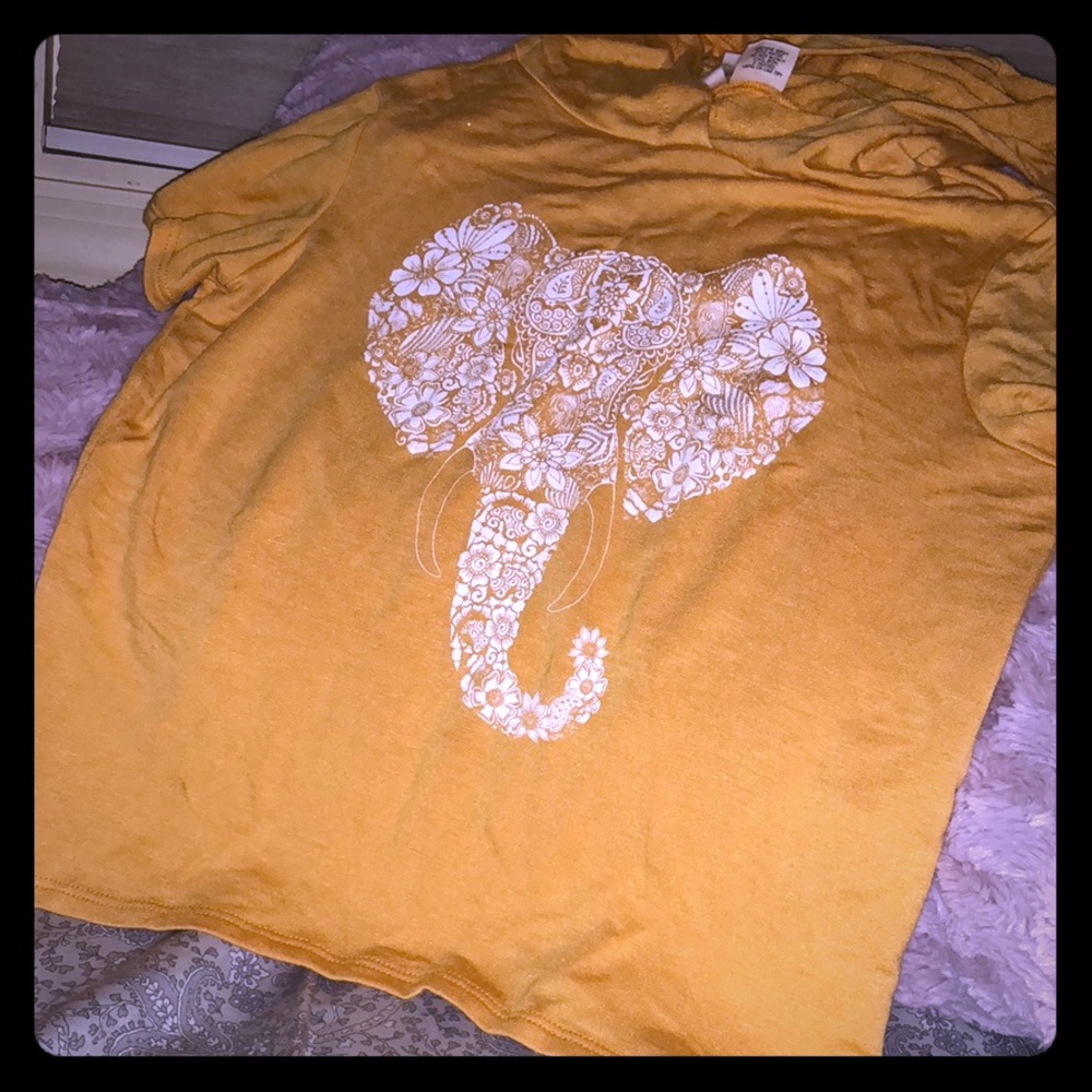 Elephant Sleeveless hoodie from Tilly's